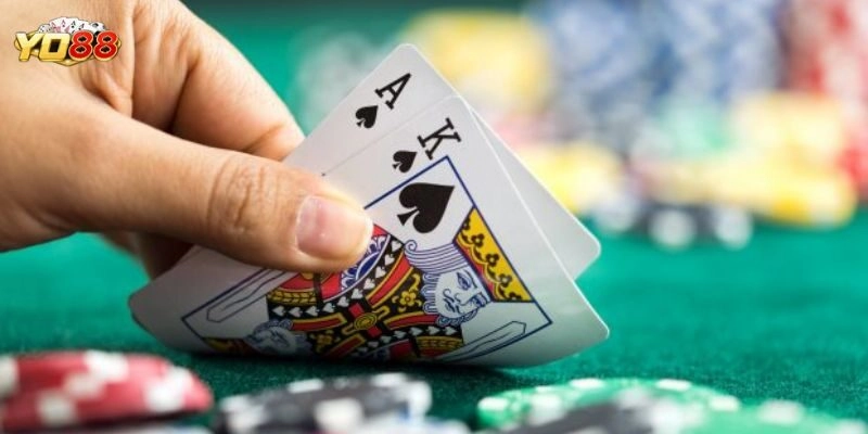 Hiểu rõ thứ tự các tay bài là một lợi thế